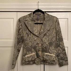 Very cute tapestry style light green and cream Bisou\Bisou   jacket.   Size 2.